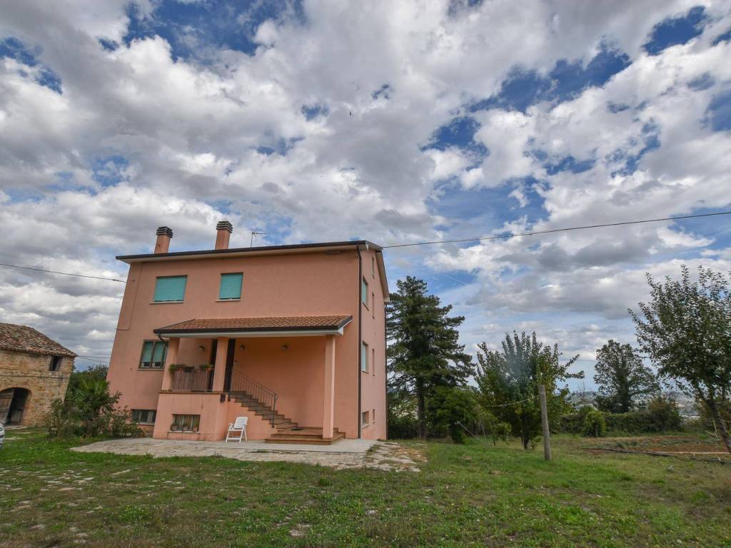 Palazzo / stabile a Santa vittoria in matenano in Contrada San Giovanni - Foto 3