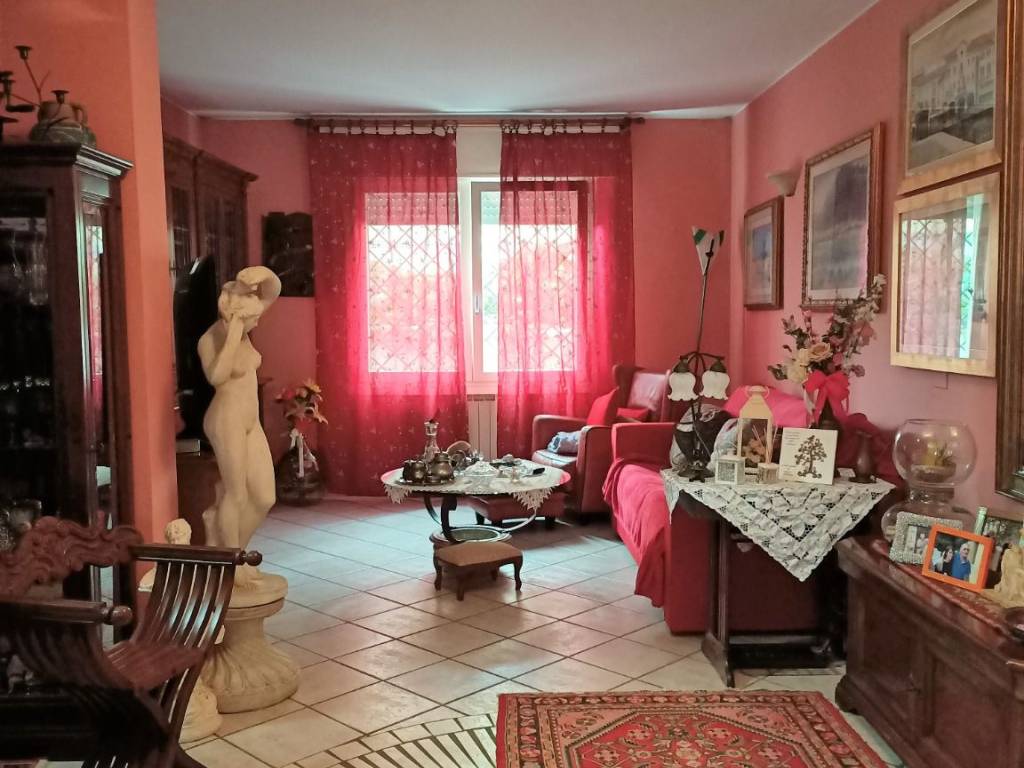 Villa a Adria in Via Angeli, 56 - Foto 2