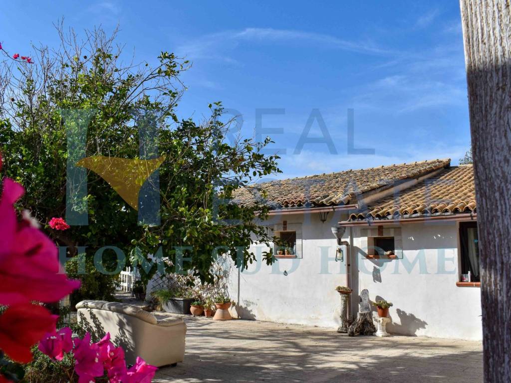 Villa a Noto in Via Tommaso Fazello, 228 - Foto 2