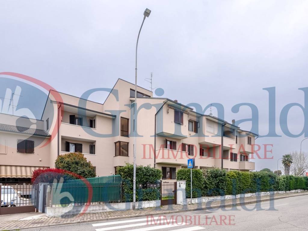 Appartamento a Sant'angelo lodigiano in VIA DON GNOCCHI, 12 - Foto 2