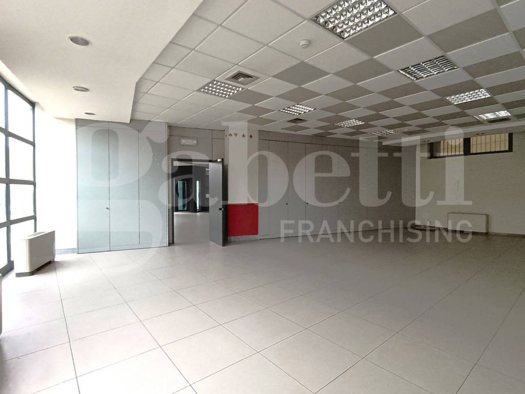 Palazzo / stabile a Viareggio in Via Taranto, 12 - Foto 3