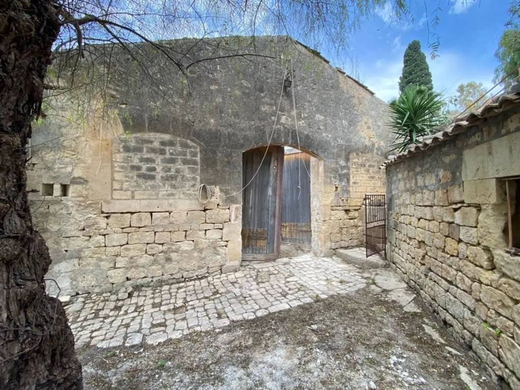 Rustico / casale a Noto in Contrada Portelli S.N.C. - Foto 5