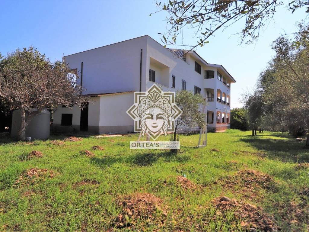 Villa a Priolo gargallo in SP 114 Orientale Sicula 28 - Foto 3