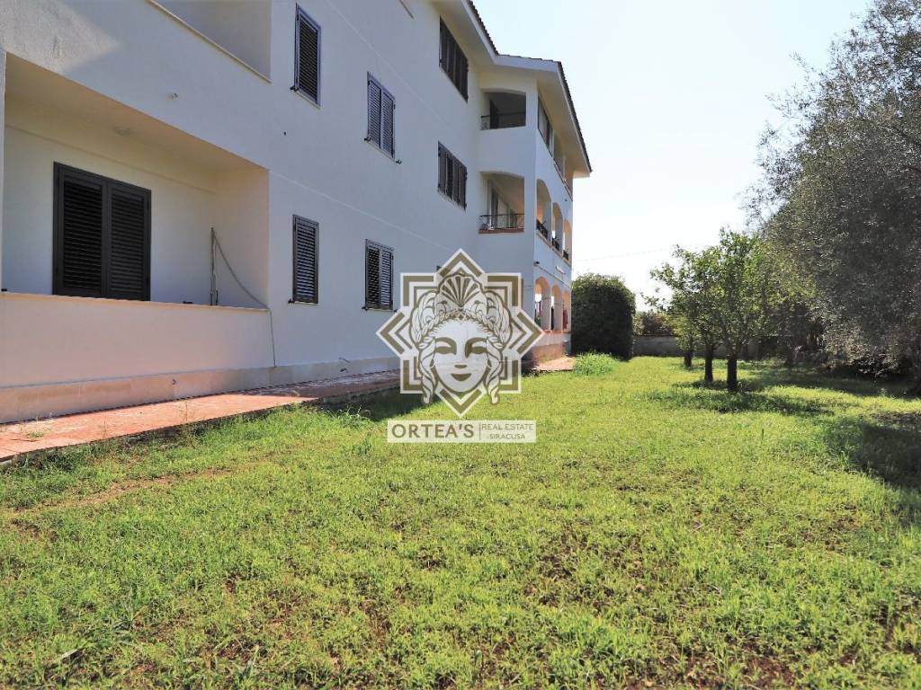 Villa a Priolo gargallo in SP 114 Orientale Sicula 28 - Foto 4