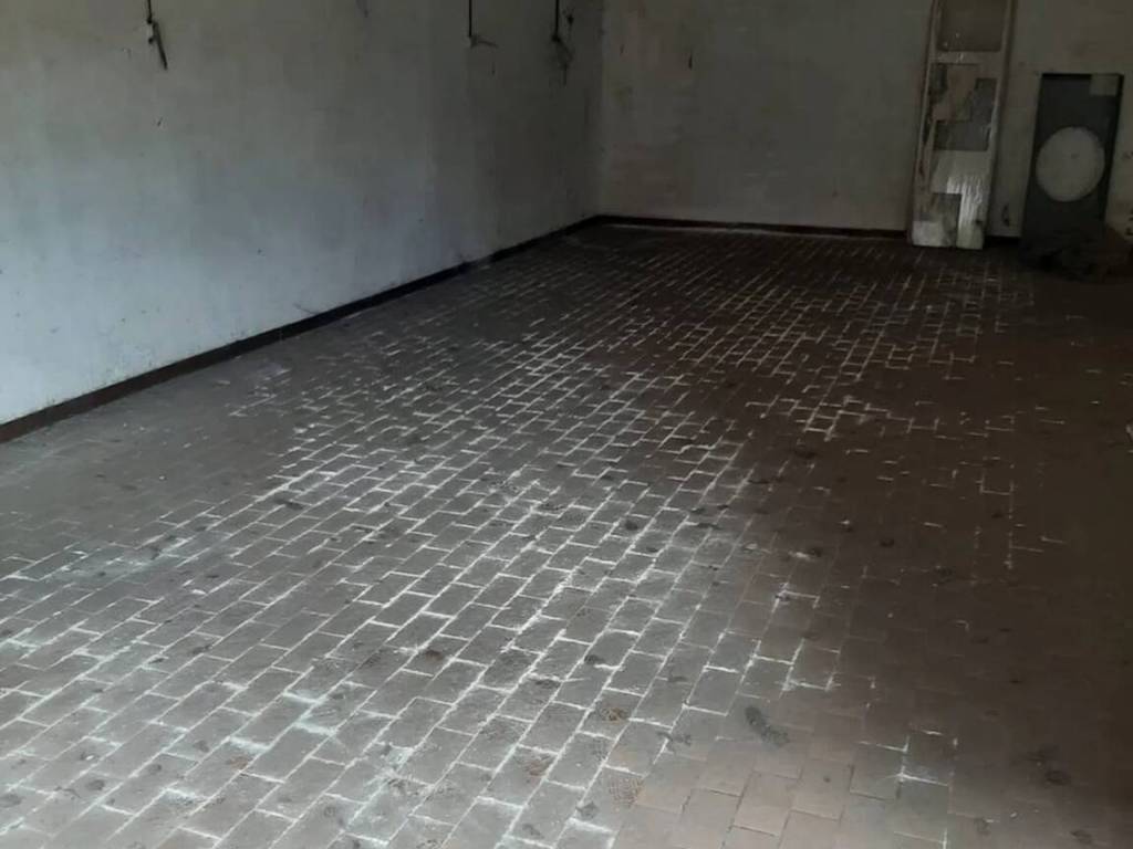 Box / garage a Avezzano in Via Laghi, 9 - Foto 5