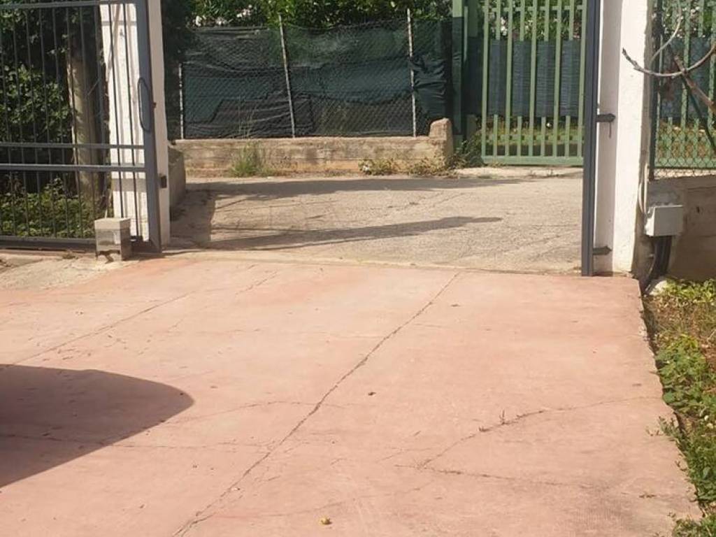 Villa a Cinisi in Via Galileo Galilei - Foto 3