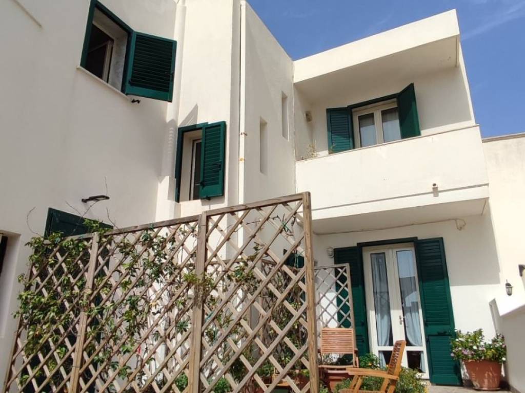 Appartamento a Castrignano del capo in Via Fratelli Cairoli, 82 - Foto 2