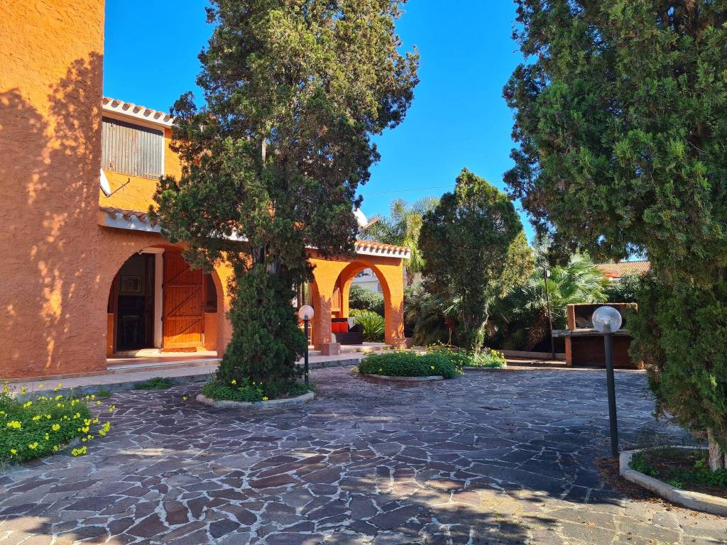 Villa a Sarroch in Via Grecale, 14 - Foto 2