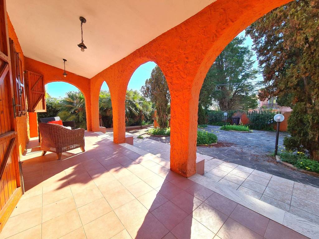 Villa a Sarroch in Via Grecale, 14 - Foto 4