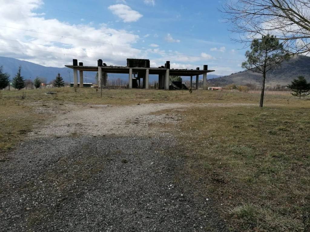 Villa a Scurcola marsicana in Via Tiburtina Valeria S.N.C. - Foto 2