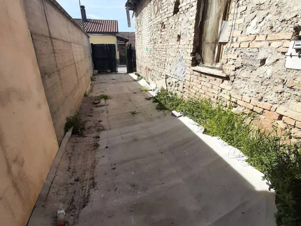 Villa a Avezzano in Via Alessandria S.N.C. - Foto 5