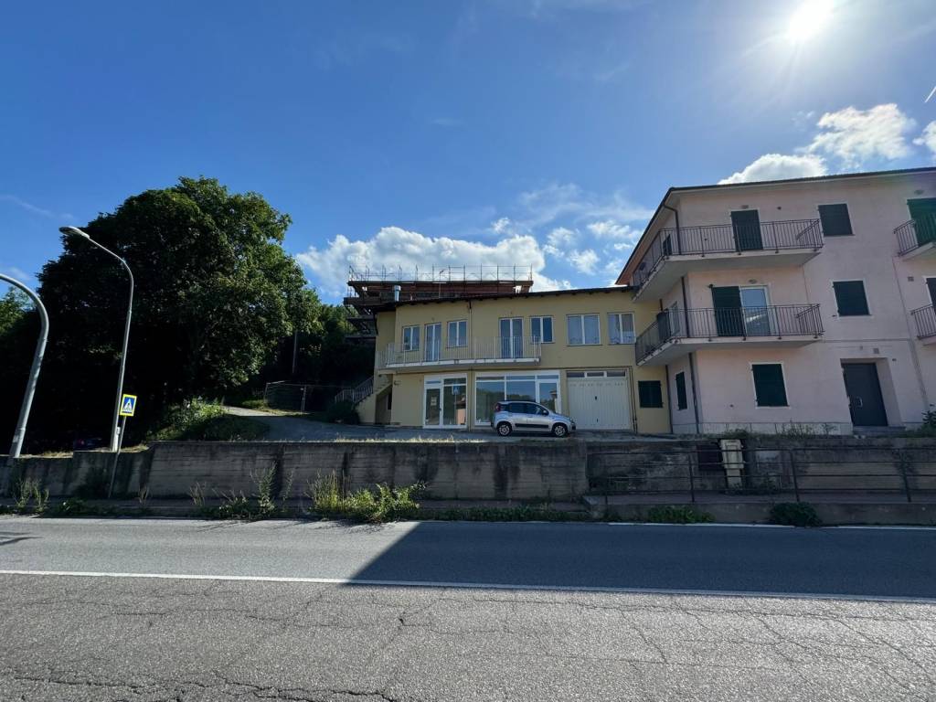 Casa indipendente a Millesimo in Via Luigi Delfino - Foto 2