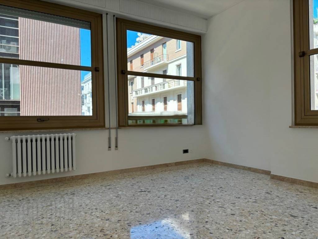 Appartamento a Bari in Via Principe Amedeo - Foto 5
