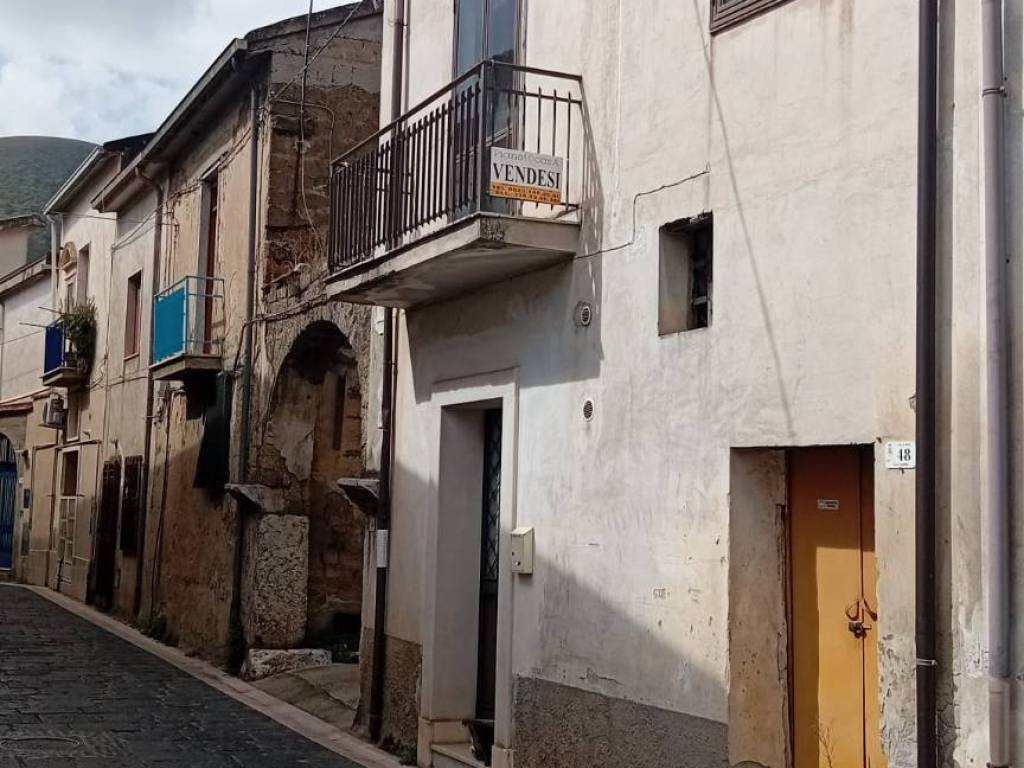 Casa indipendente a Airola in Via Caudisi - Foto 2