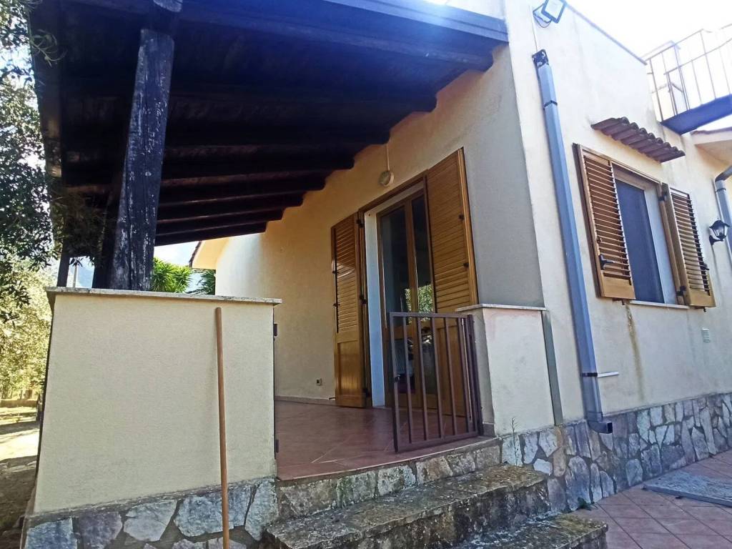 Villa a Castellammare del golfo in Contrada Fraginesi S.N.C. - Foto 2