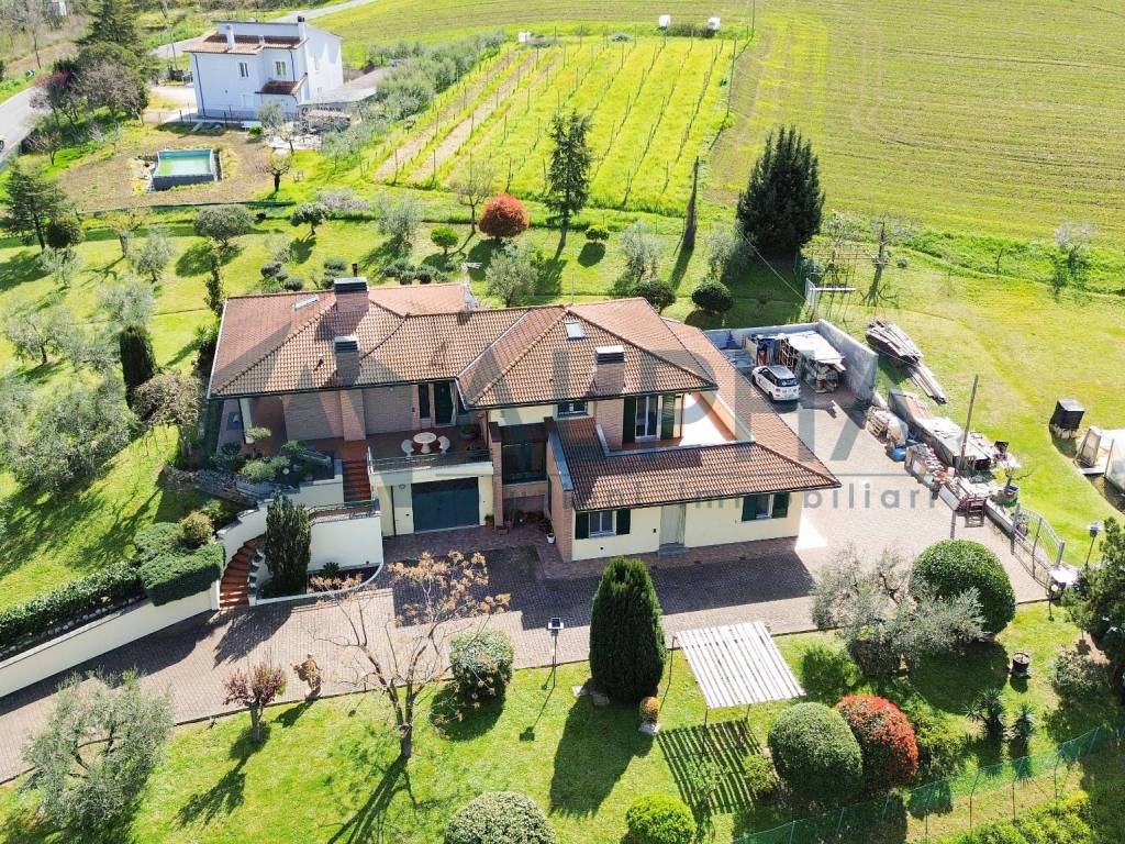 Villa a Santarcangelo di romagna in Via Casale Sant'Ermete - Foto 3