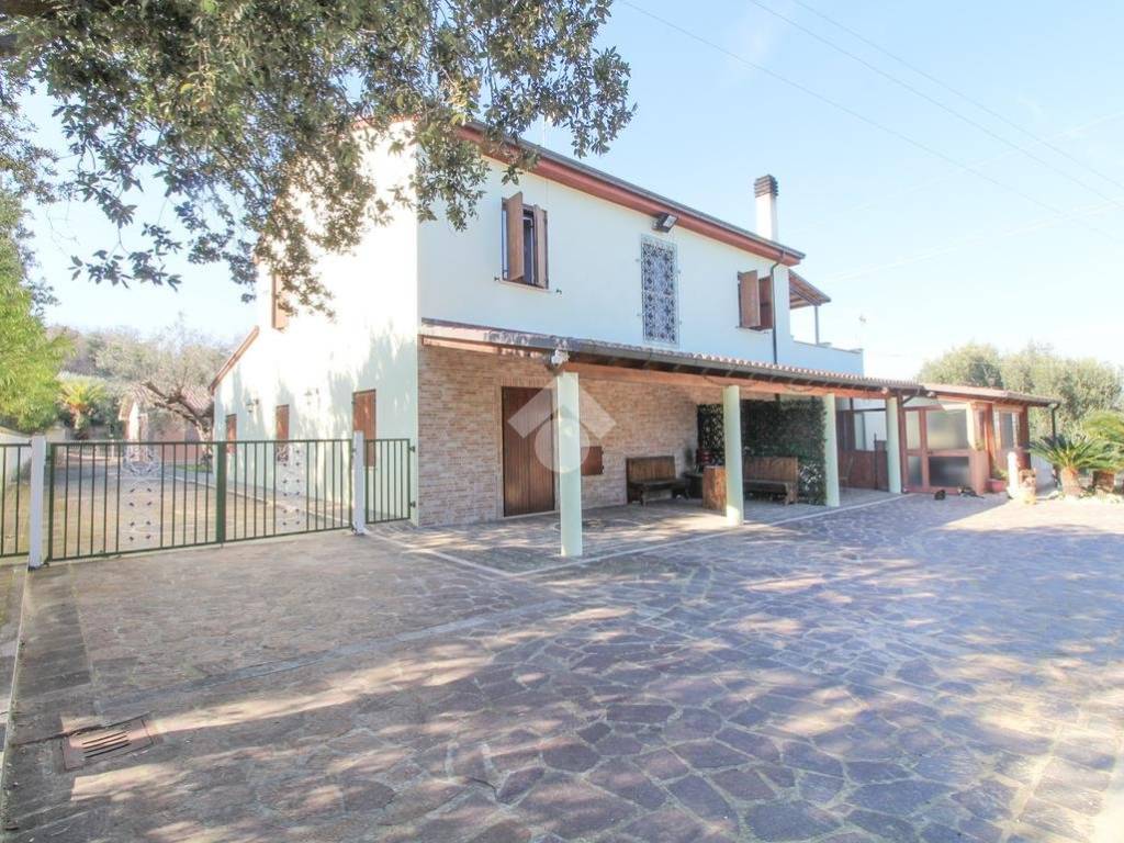 Rustico / casale a San benedetto del tronto in Contrada Santa Lucia - Foto 4