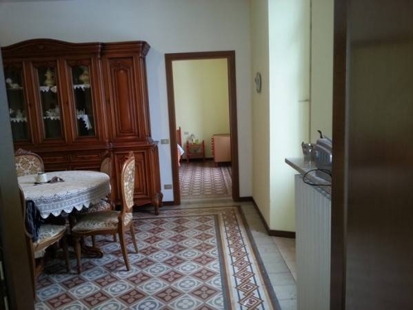 Appartamento a Val brembilla in Via Papa Giovanni XXIII, 15 - Foto 3
