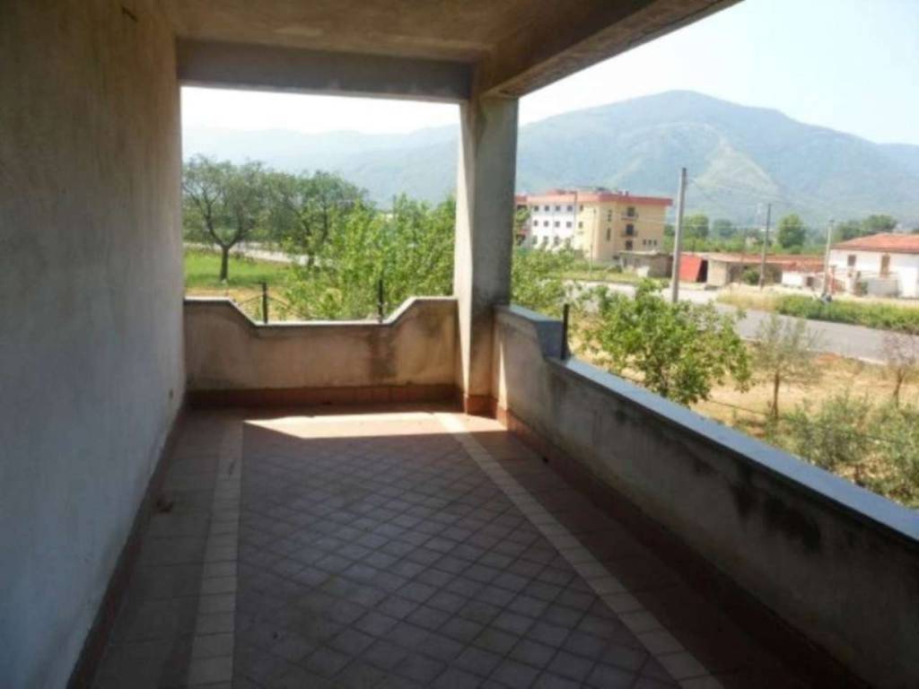 Villa a Airola in Strada Provinciale Airola-Campizze - Foto 4