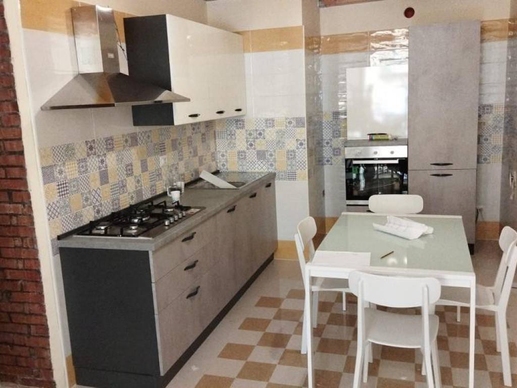 Appartamento a Salerno in Via Dogana Regia - Foto 2