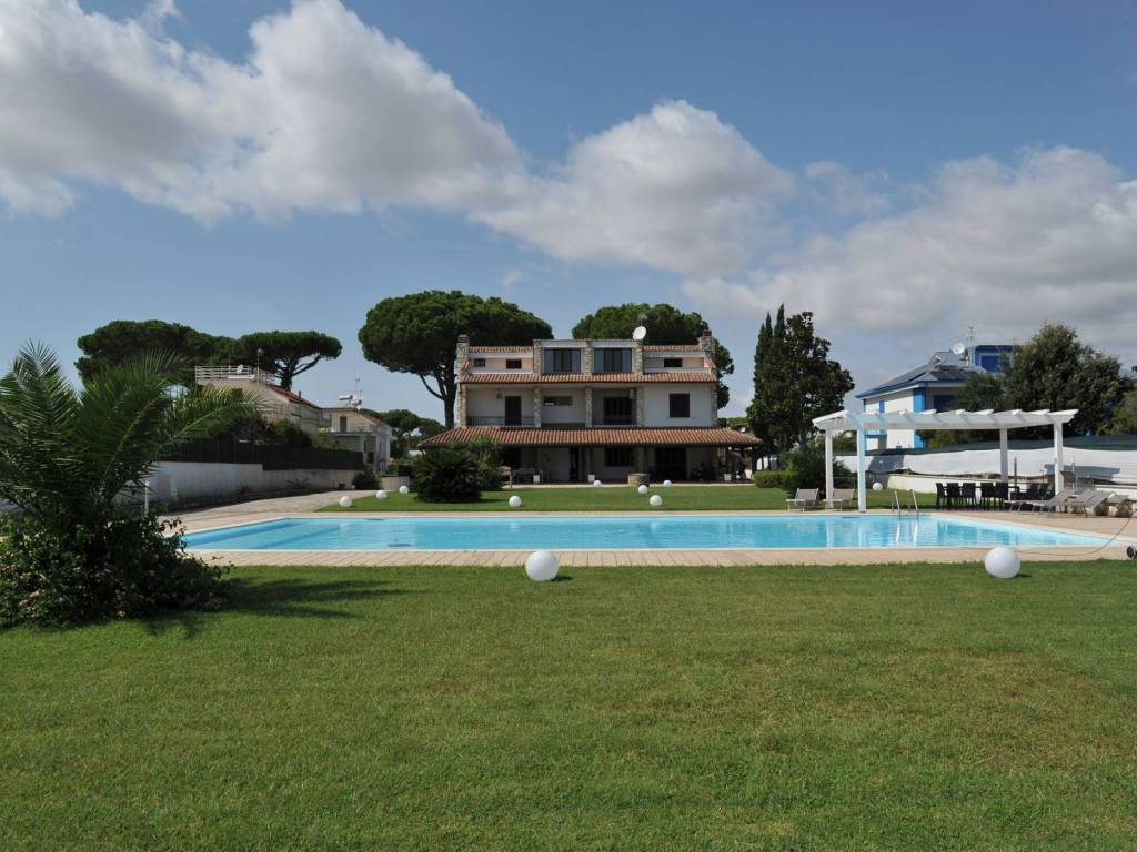 Villa a Terracina in Via San Felice Circeo, 87 - Foto 2