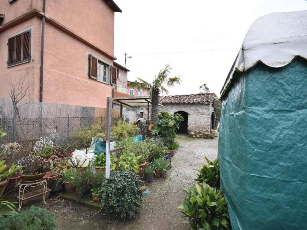 Casa indipendente a Pietrasanta in Via Luigi Galvani - Foto 3