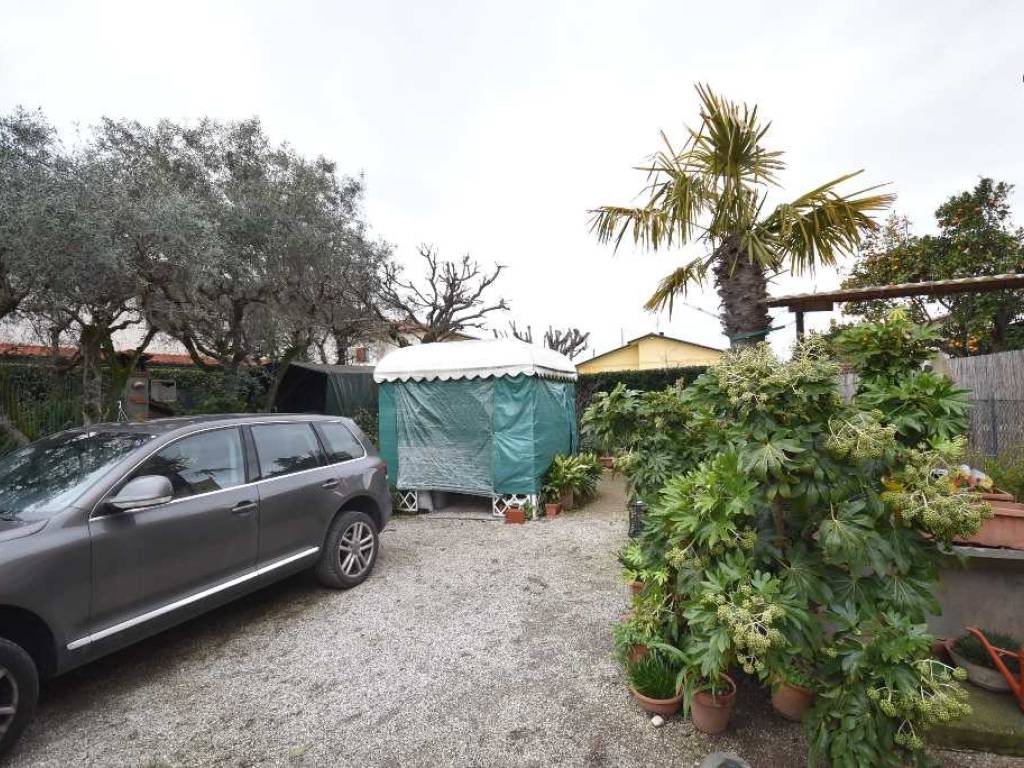 Casa indipendente a Pietrasanta in Via Luigi Galvani - Foto 4