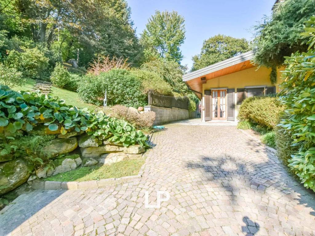 Villa a Comabbio in Via Brusisch, 1159 - Foto 2