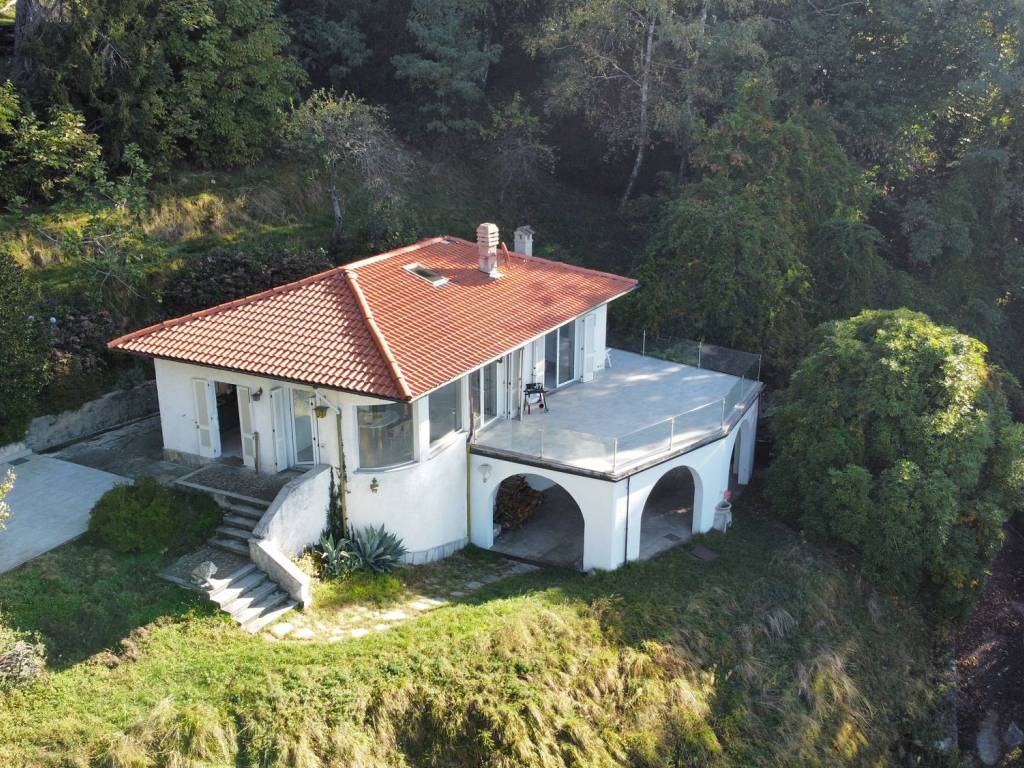 Villa a Agra in Via Vignone - Foto 2