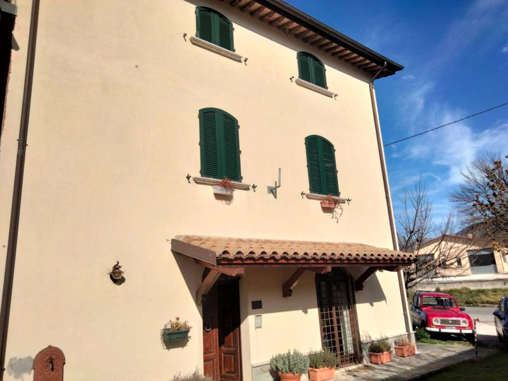 Rustico / casale a Nocera umbra in Via Fano - Foto 3