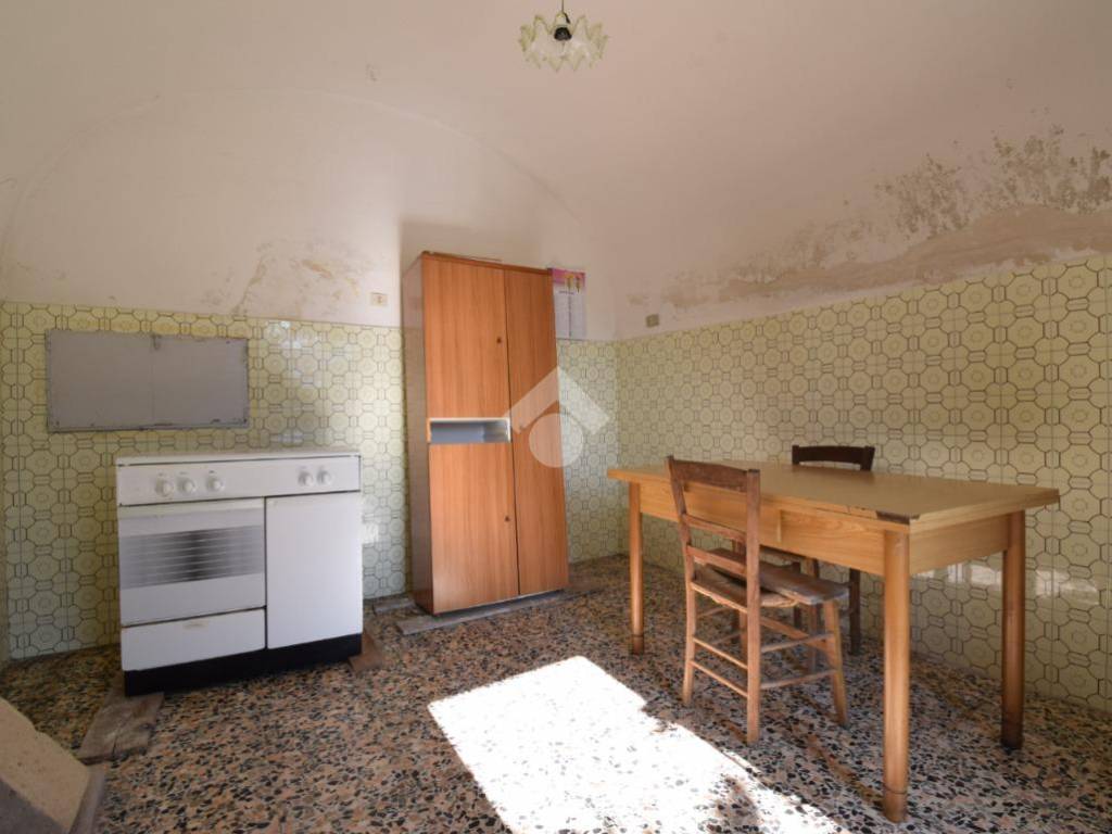 Casa indipendente a Sant'agata de' goti in Via Tora Mazzoni - Foto 3