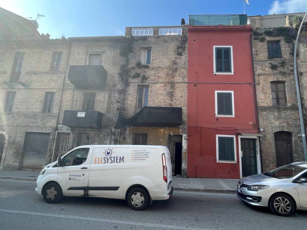 Casa indipendente a San benedetto del tronto in Via Silvio Pellico, 22 - Foto 2