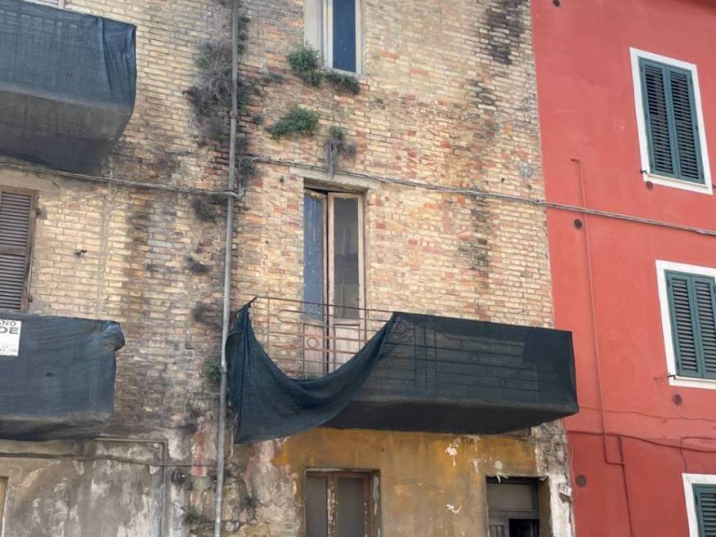 Casa indipendente a San benedetto del tronto in Via Silvio Pellico, 22 - Foto 3