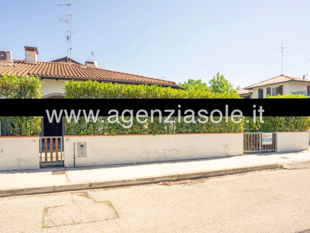 Villetta a schiera a Comacchio in Viale Spagna, 46 - Foto 2
