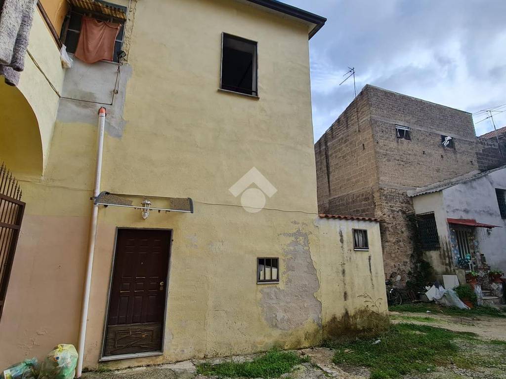 Casa indipendente a Casapulla in Via Giacomo Stroffolini, 15 - Foto 2