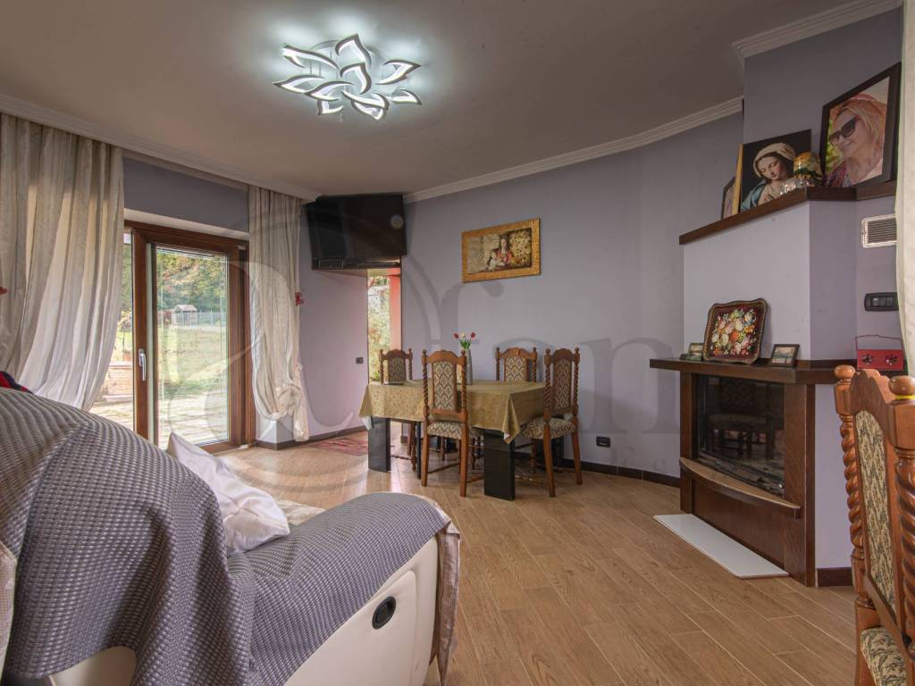 Casa indipendente a Patrica in Via Palmesi - Foto 2