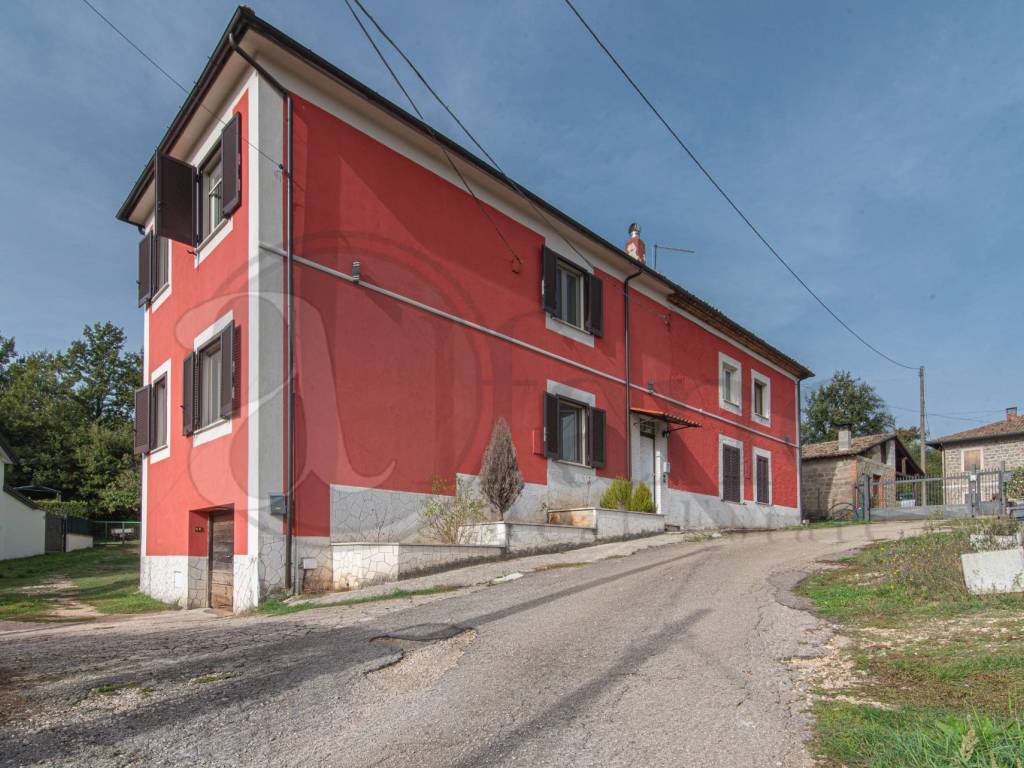 Casa indipendente a Patrica in Via Palmesi - Foto 5