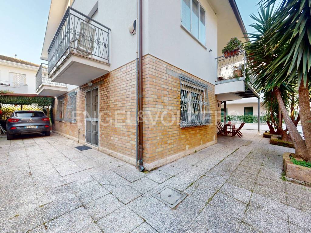 Villa a Riccione in Viale Mario Rapisardi, 15 - Foto 4