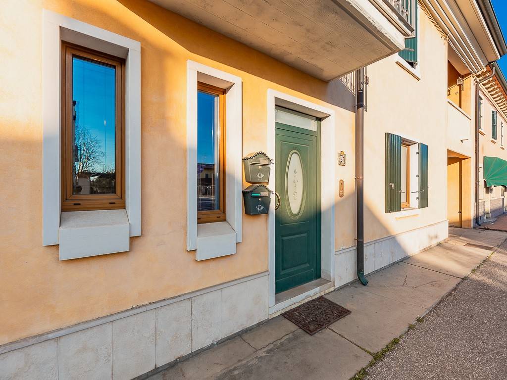 Appartamento a Mozzecane in Via Regina Margherita, 27 - Foto 2