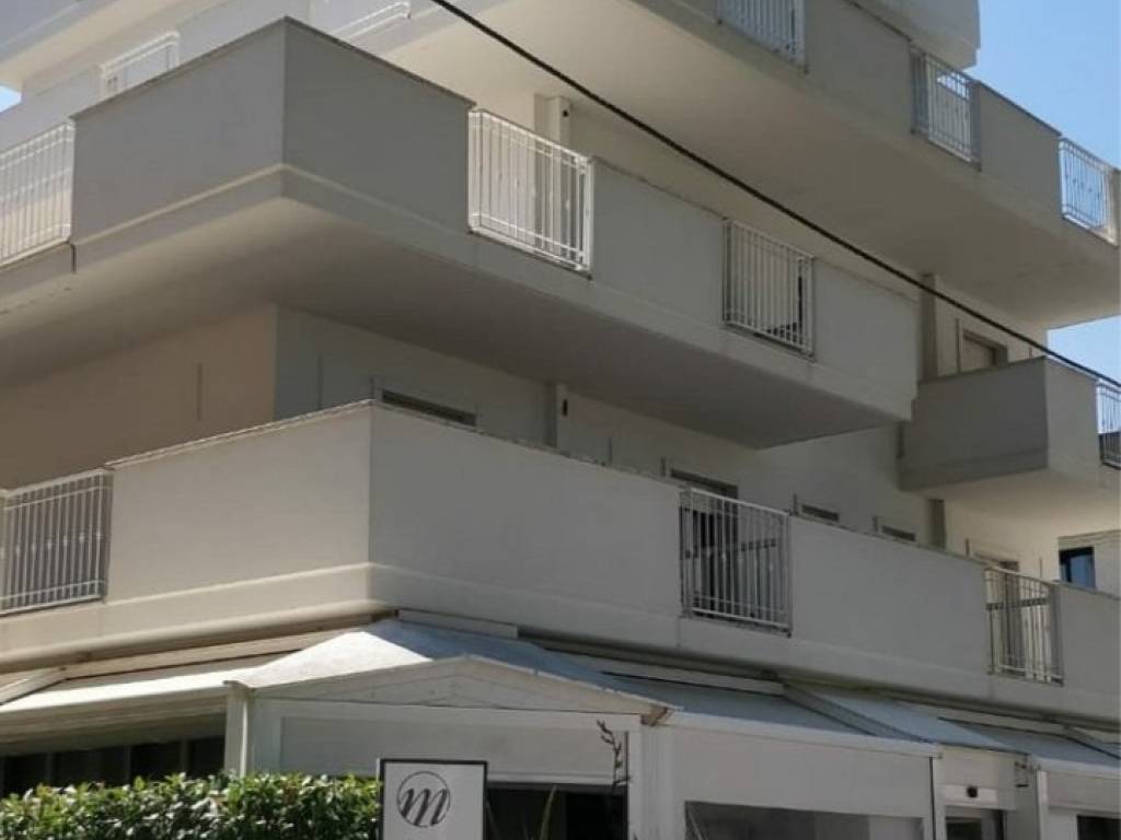 Palazzo / stabile a Roseto degli abruzzi in Piazza Ponno - Foto 2