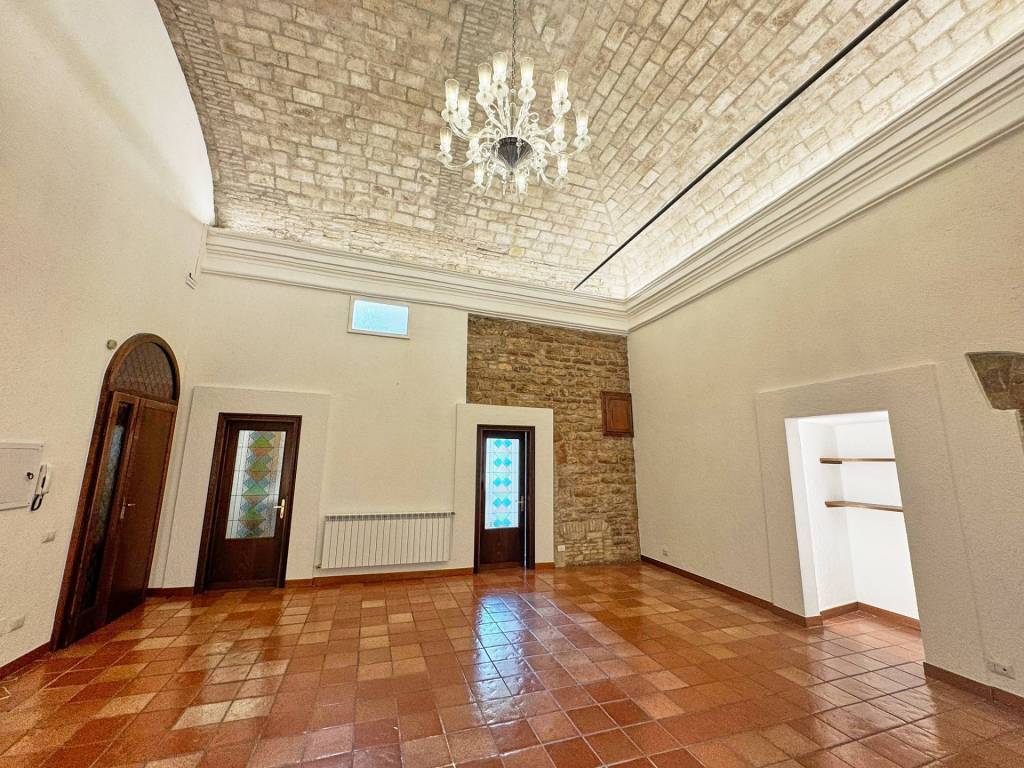 Appartamento a Assisi in PIAZZA MATTEOTTI, 2 - Foto 3