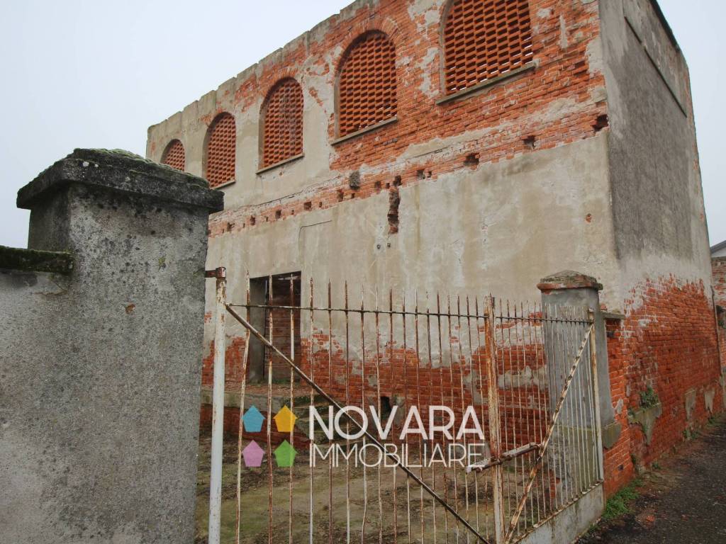 Rustico / casale a Casaleggio novara in XXV Aprile - Foto 4