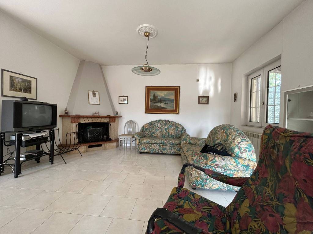 Villa a Mignano monte lungo in Via Fontana Cieca - Foto 4