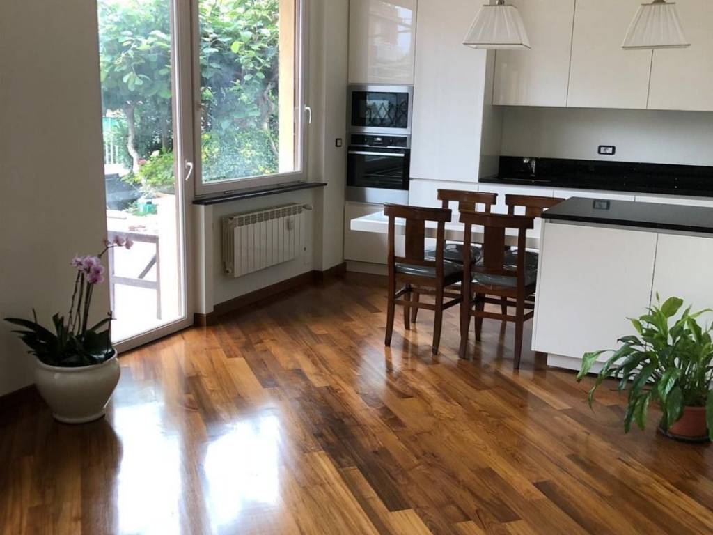 Appartamento a Genova in Via Arnaldo da Brescia - Foto 2