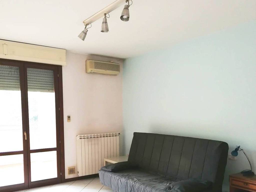 Loft / open space a Prato in Via Padre Pio da Pietrelcina - Foto 3