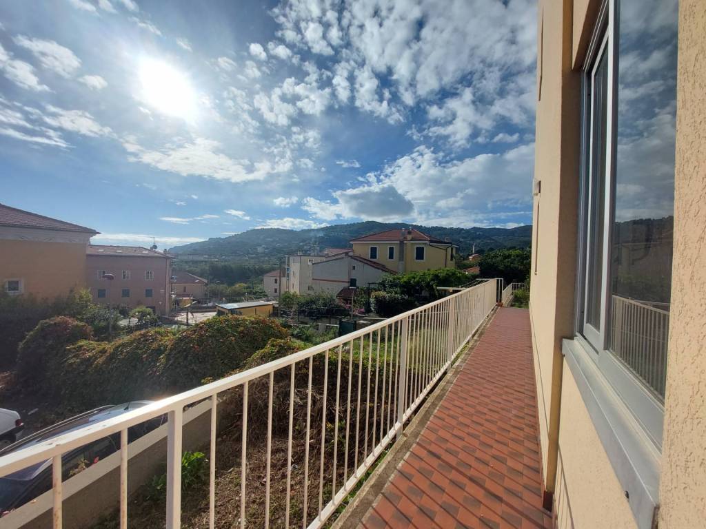 Appartamento a Spotorno in Via alla Rocca - Foto 2