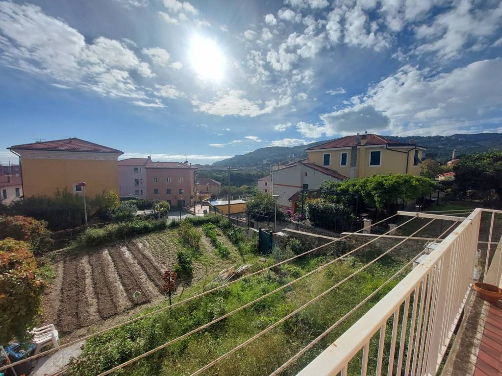 Appartamento a Spotorno in Via alla Rocca - Foto 4