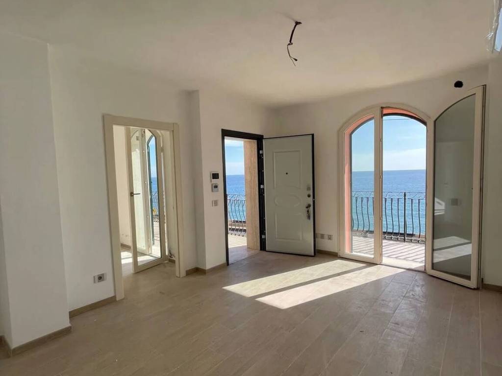 Appartamento a Sanremo in Corso Giuseppe Mazzini, 497 - Foto 2