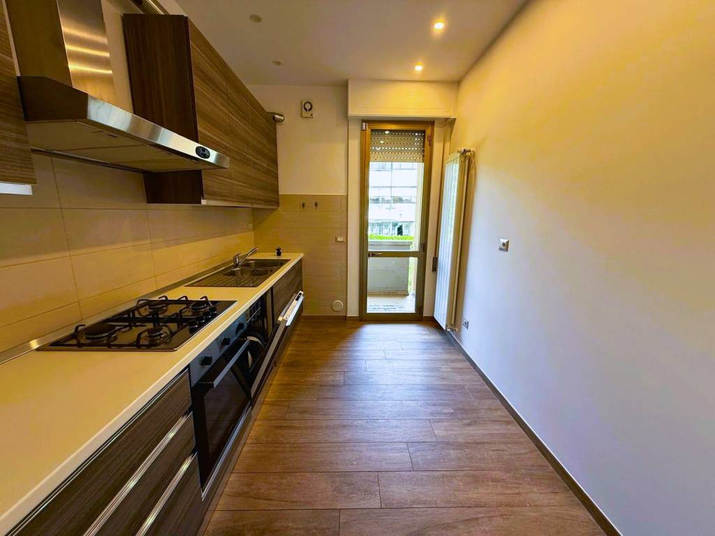 Appartamento a Viareggio in Via Digione, 44 - Foto 4