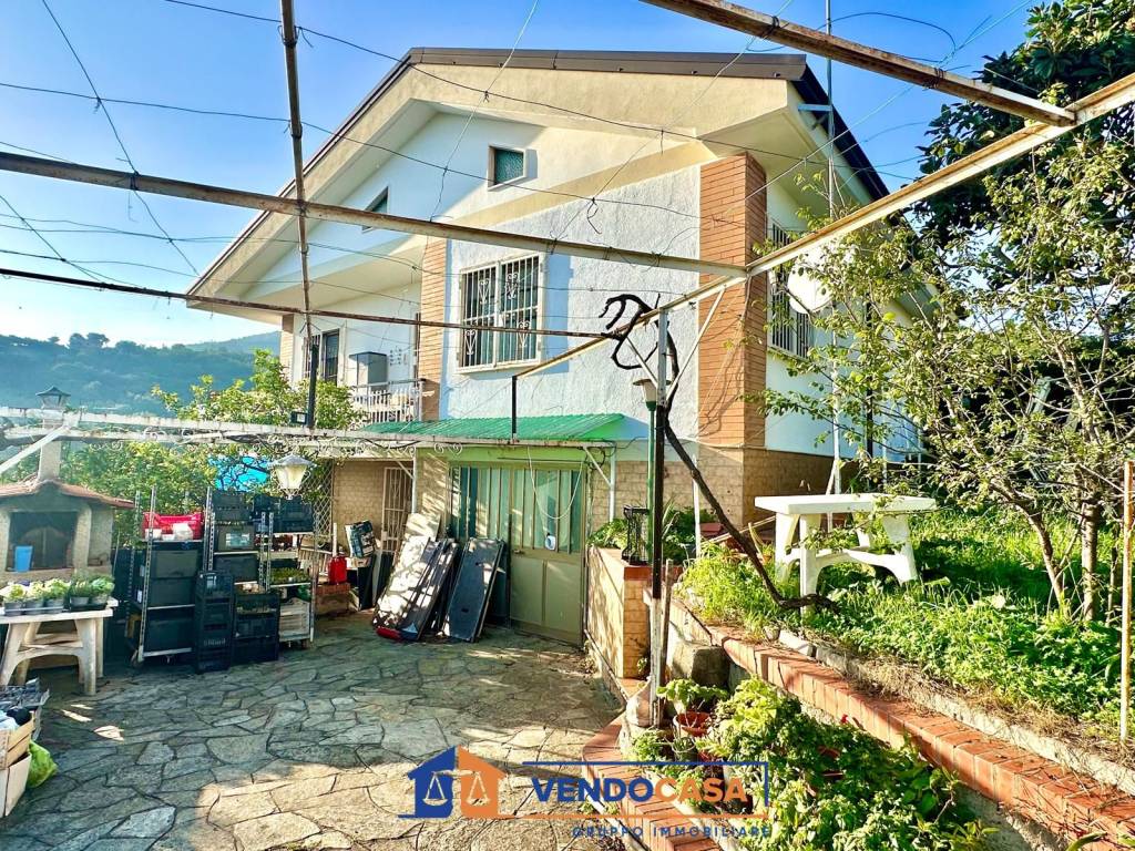 Villa a Boissano in Via Ernesto Morteo - Foto 2